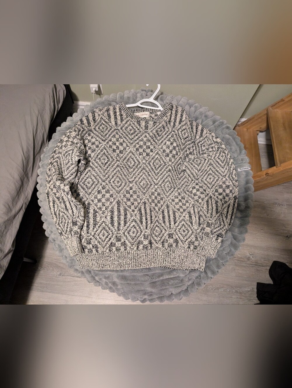 Men's Black & Cream Patterned Knit Sweater - See Description